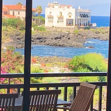 Sea View Terrace Apartment: Beachfront With Pool