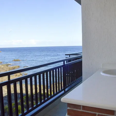 Apartment Sea View Terrace Apartment: Beachfront With Pool *