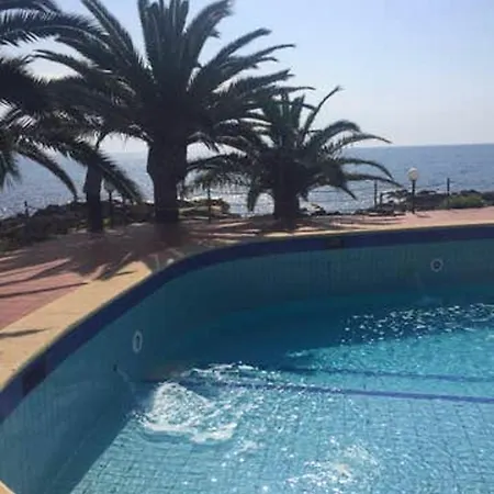 Spacious With Sea View In 120 M² Pool Appartamento